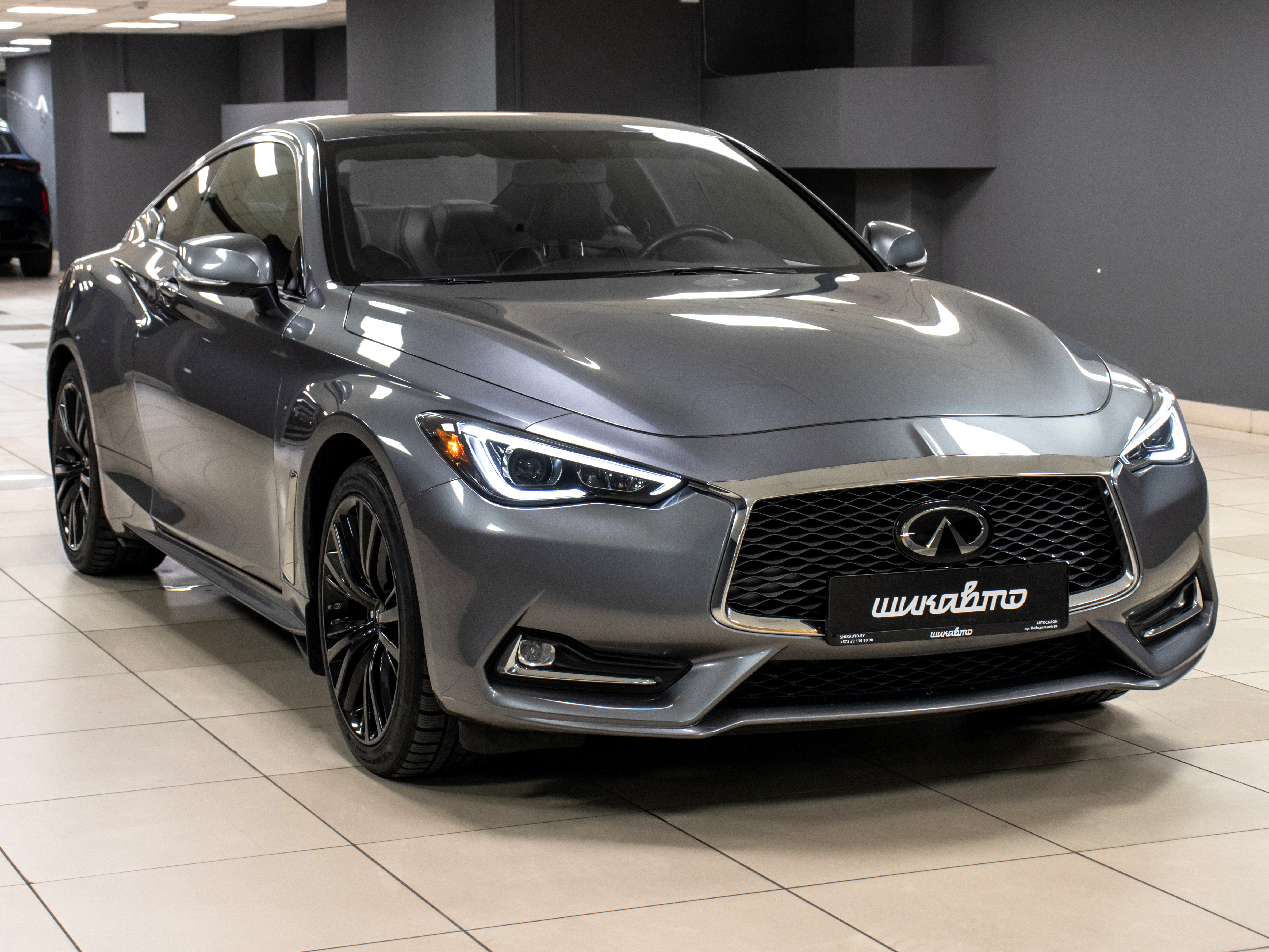 Infiniti Q60 