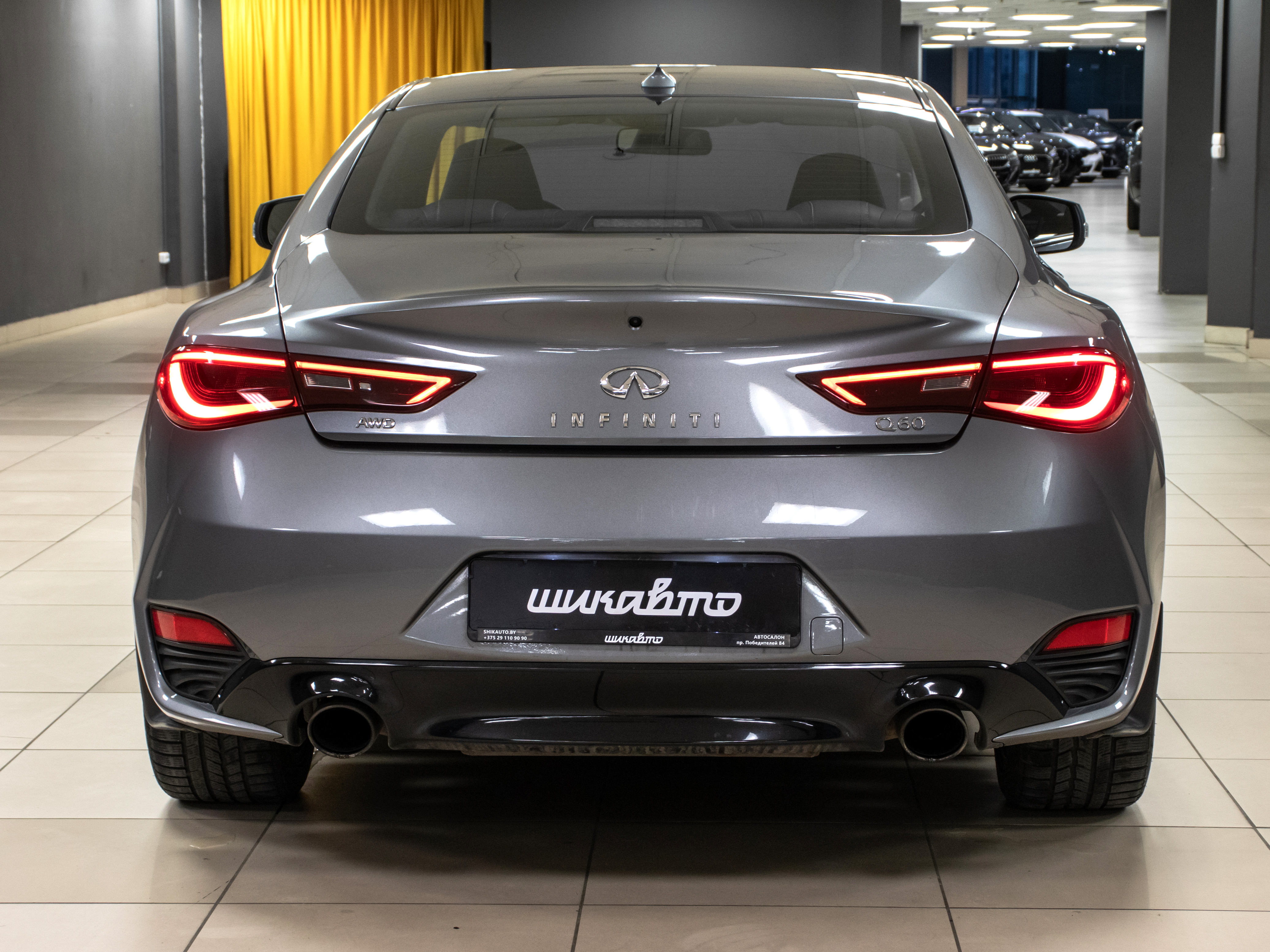 Infiniti Q60 