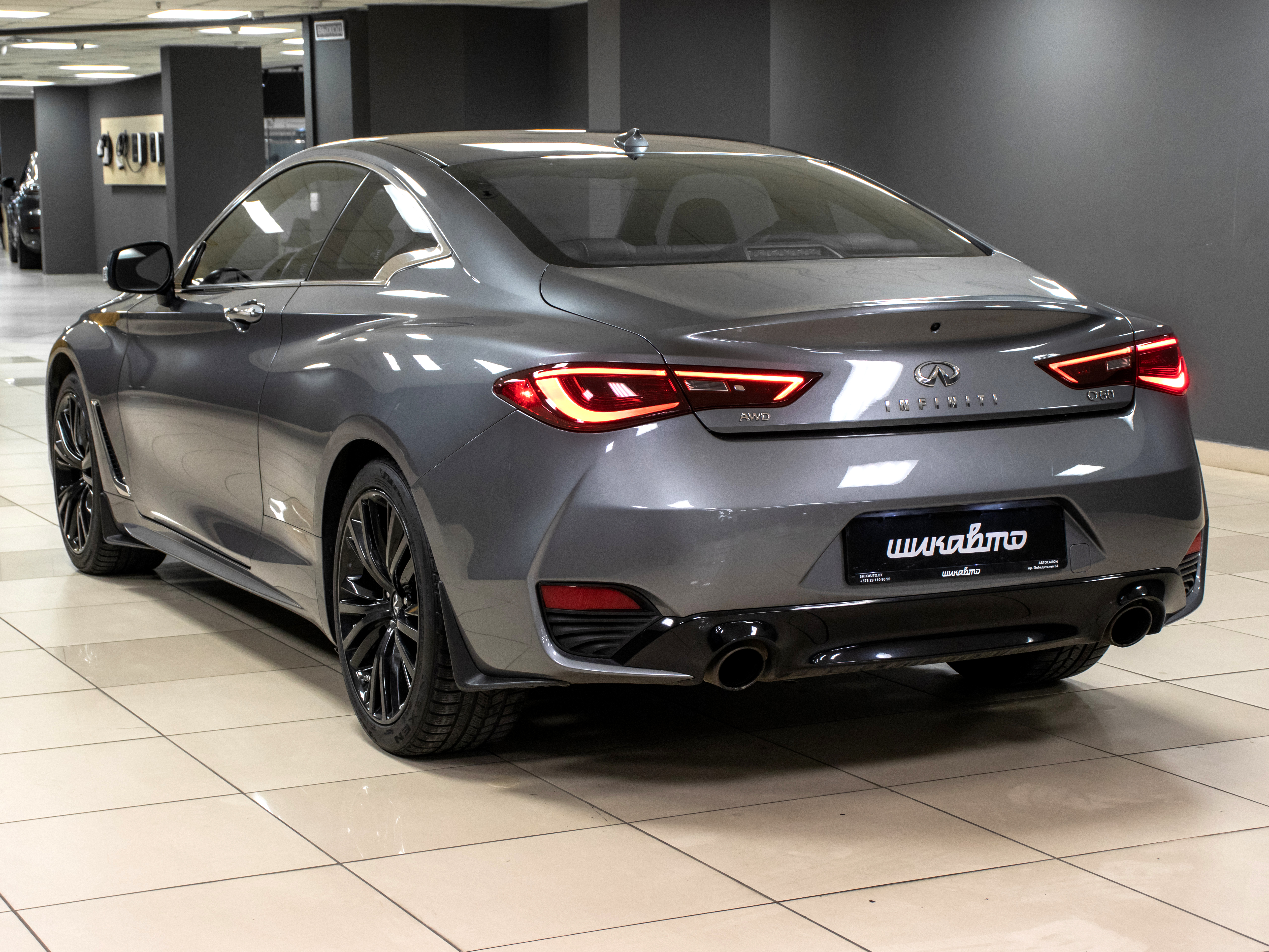 Infiniti Q60 