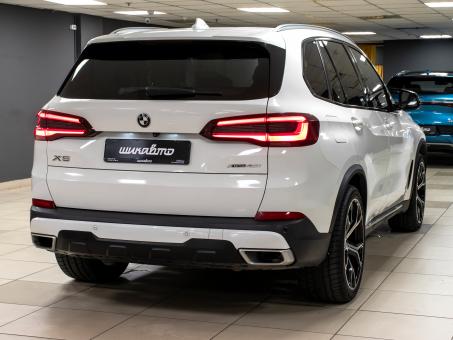 BMW X5 xDrive40i