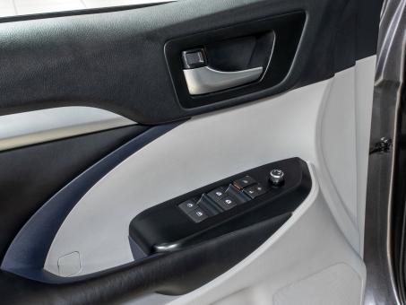 Toyota Highlander 3.5L Hybrid XLE