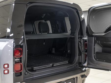 Land Rover Defender X-Dynamic Se