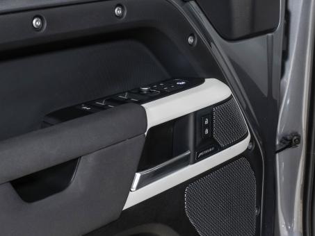 Land Rover Defender X-Dynamic Se