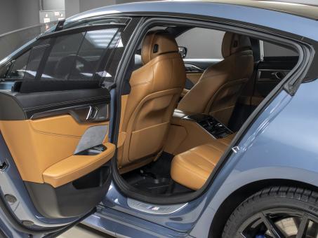 BMW 8 series M850i xDrive