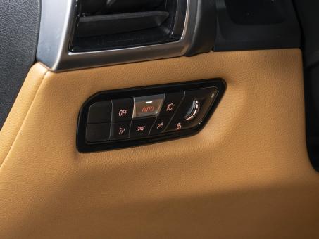 BMW 8 series M850i xDrive