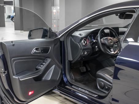 Mercedes-Benz CLA 180 D