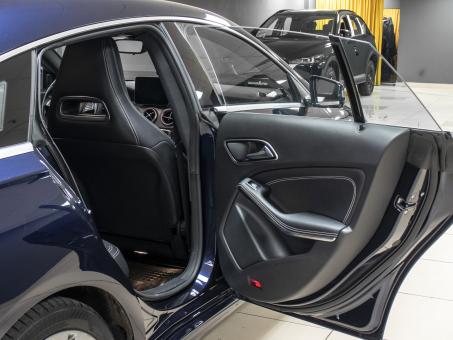Mercedes-Benz CLA 180 D