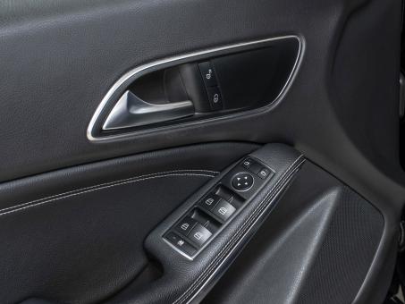 Mercedes-Benz CLA 180 D