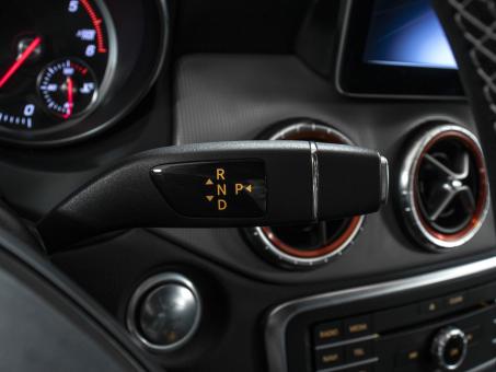 Mercedes-Benz CLA 180 D