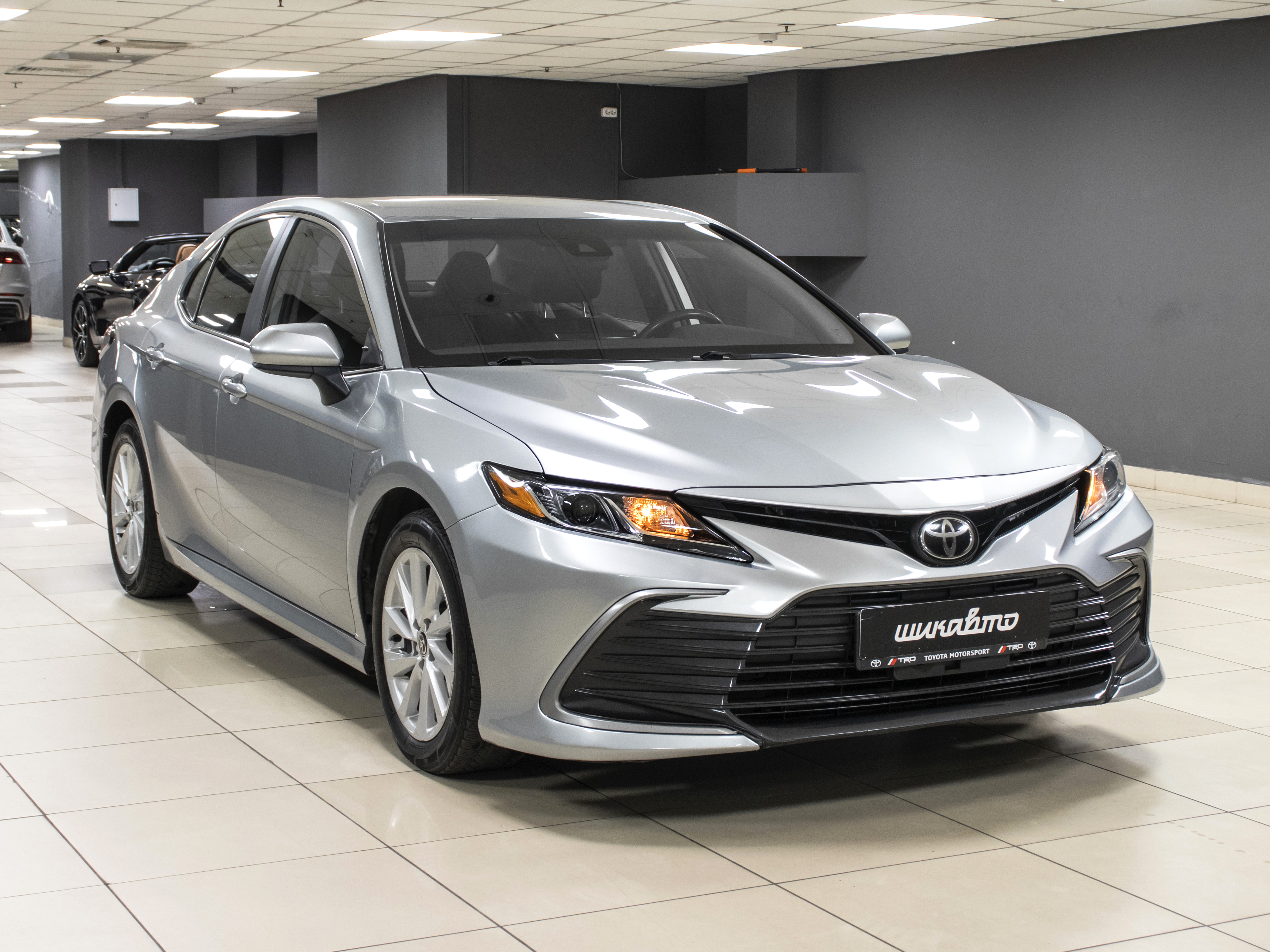 Toyota Camry 2.5i LE