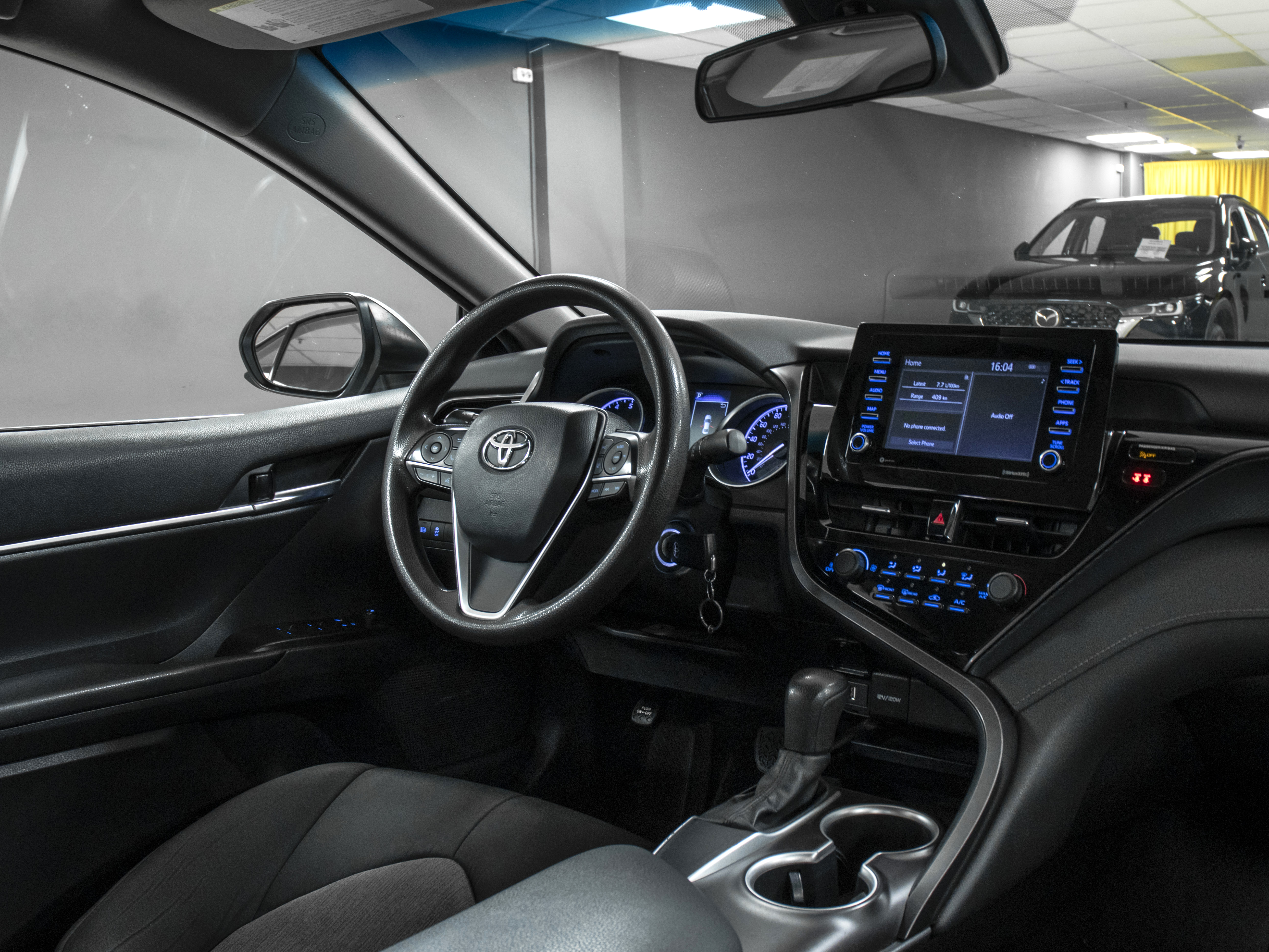 Toyota Camry 2.5i LE