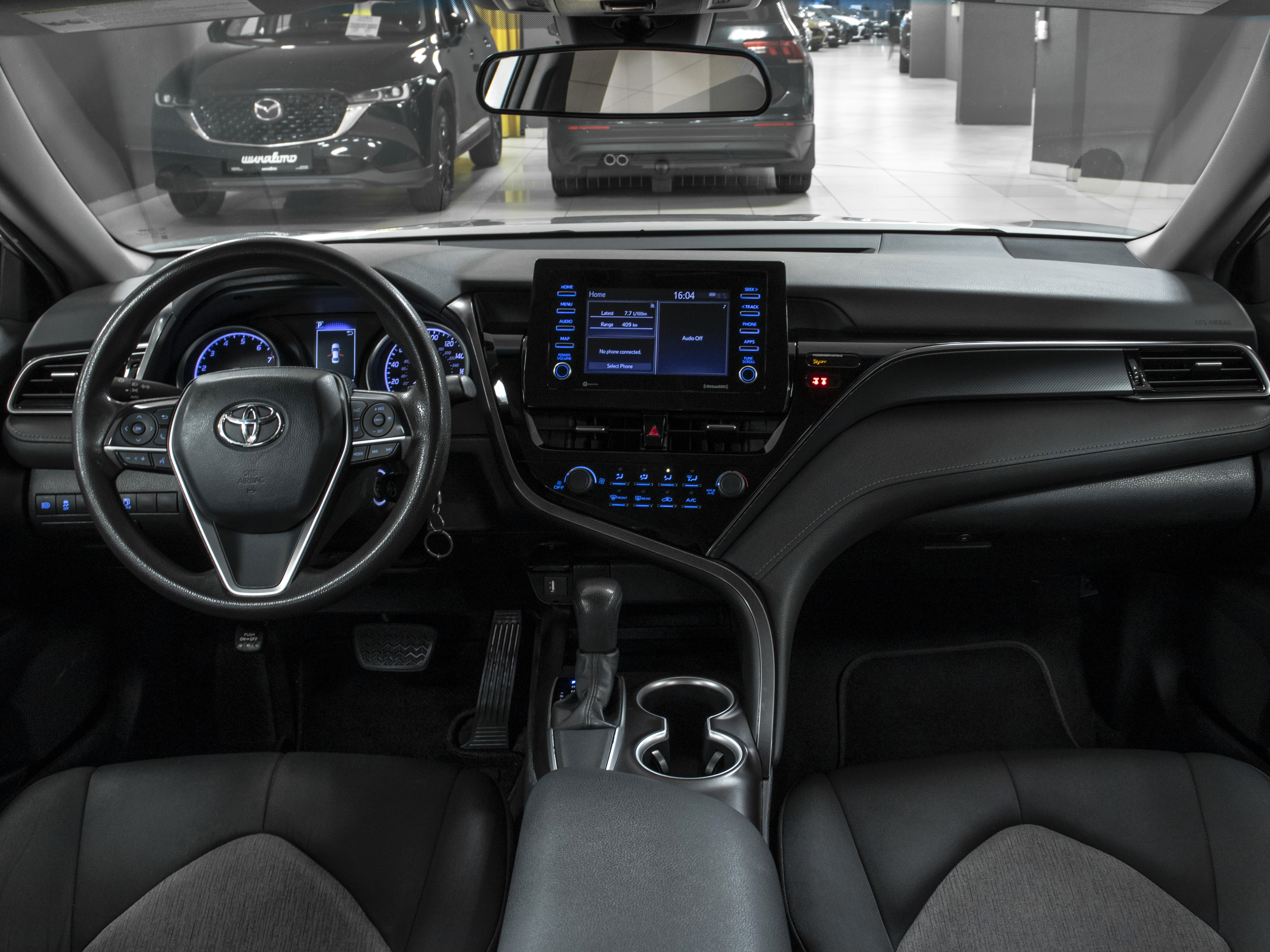 Toyota Camry 2.5i LE