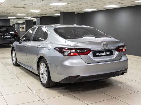 Toyota Camry 2.5i LE