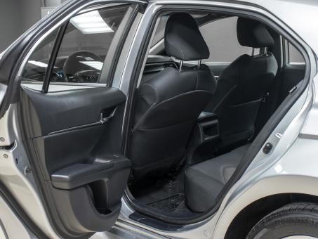 Toyota Camry 2.5i LE