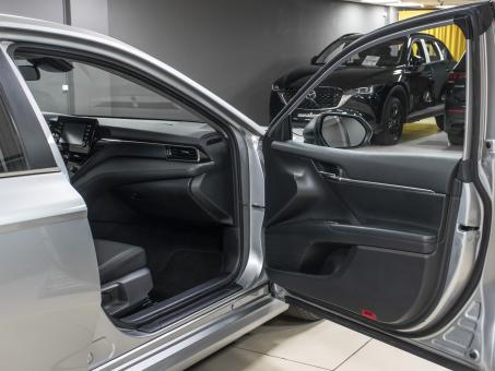 Toyota Camry 2.5i LE