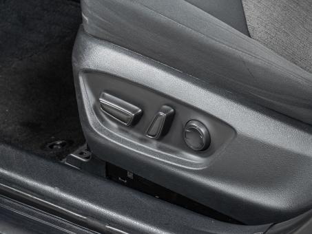 Toyota Camry 2.5i LE