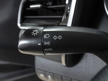 Toyota Camry 2.5i LE