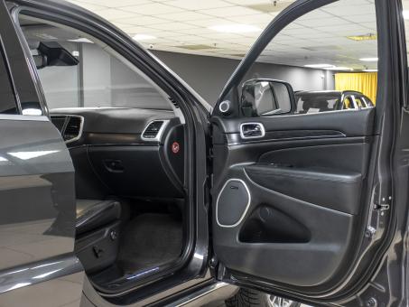 Jeep Grand Cherokee Summit 