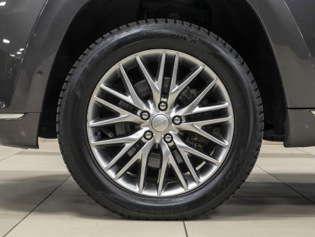 Jeep Grand Cherokee Summit 