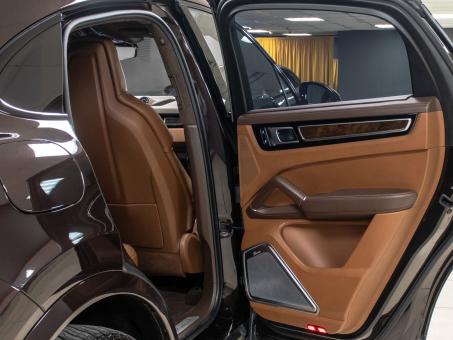 Porsche Cayenne Coupe E-Hybrid