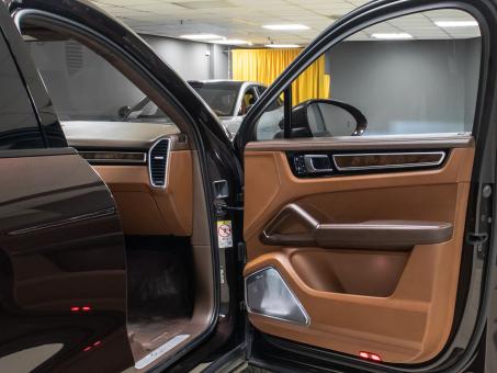 Porsche Cayenne Coupe E-Hybrid