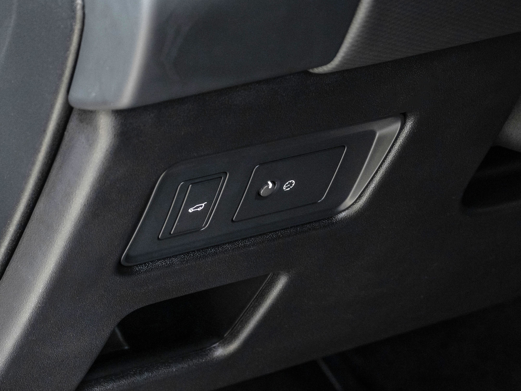 Land Rover Discovery R-Dynamic S