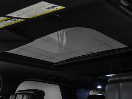 Land Rover Discovery R-Dynamic S