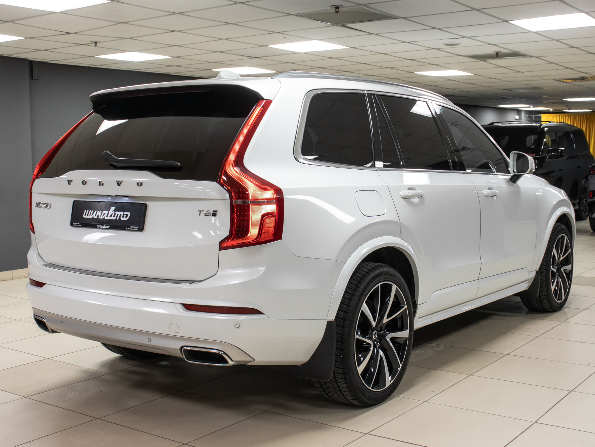 Volvo XC90 T6