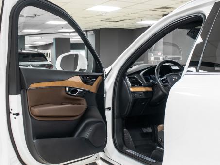 Volvo XC90 T6