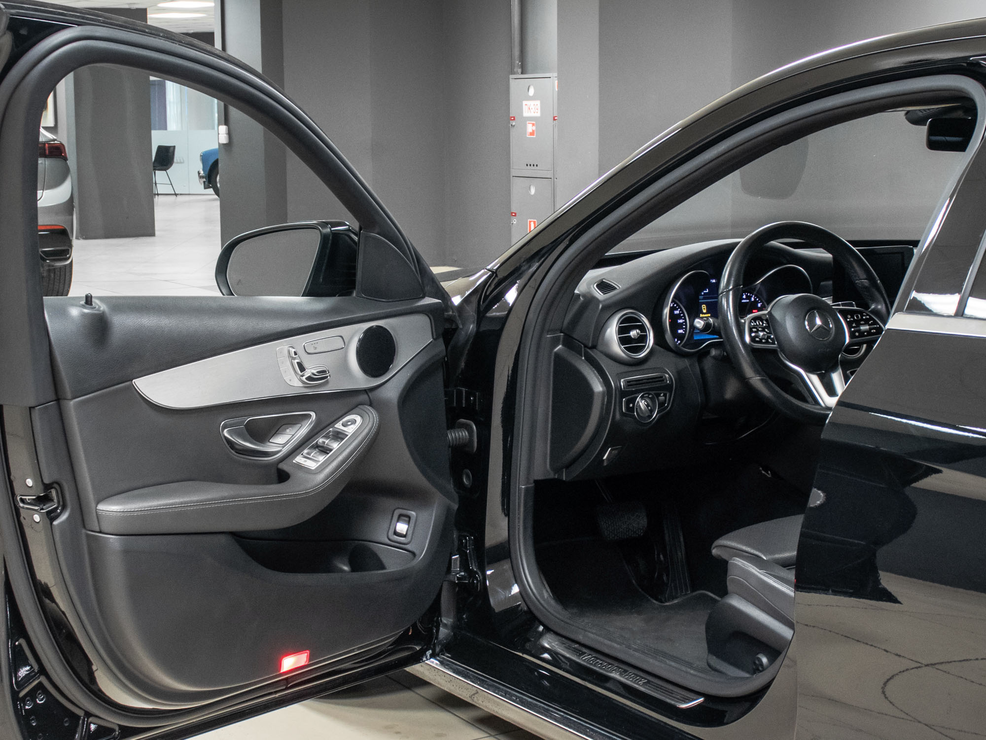 Mercedes-Benz C-Класс C300 Turbo