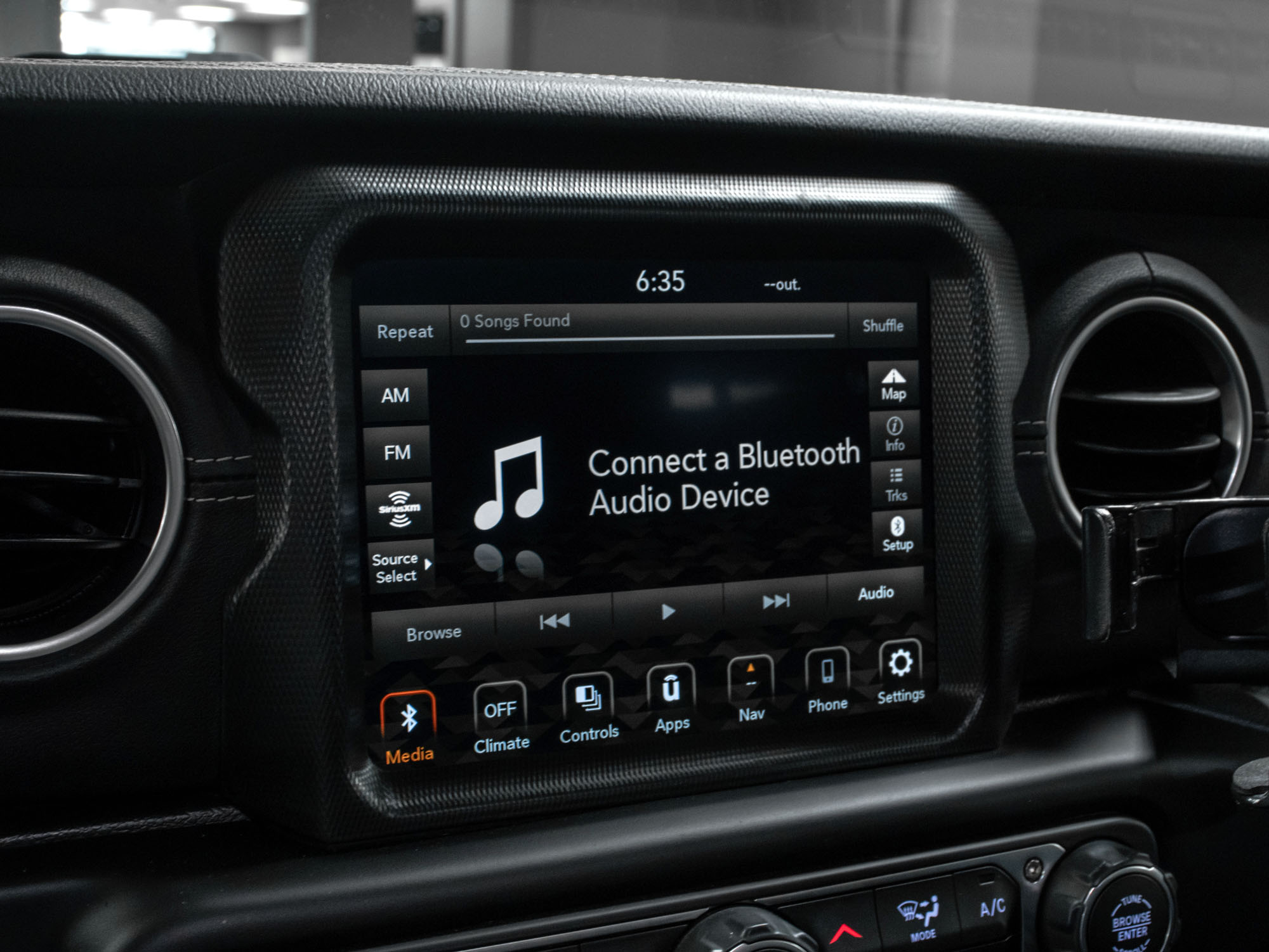 Jeep Wrangler Sahara 4XE Plug-in Hybrid