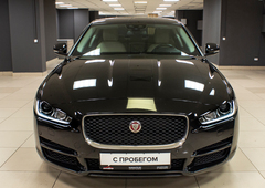 Jaguar XE 