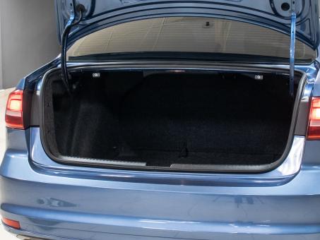 Volkswagen Jetta 1.8i