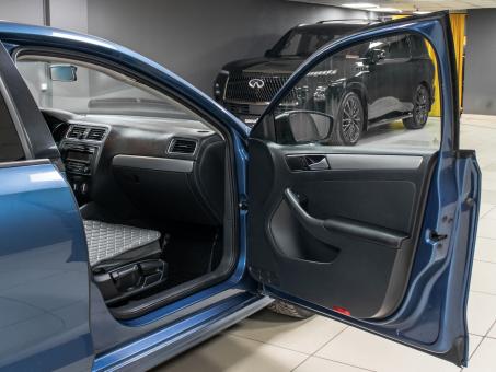 Volkswagen Jetta 1.8i