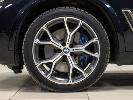 BMW X5 M50d