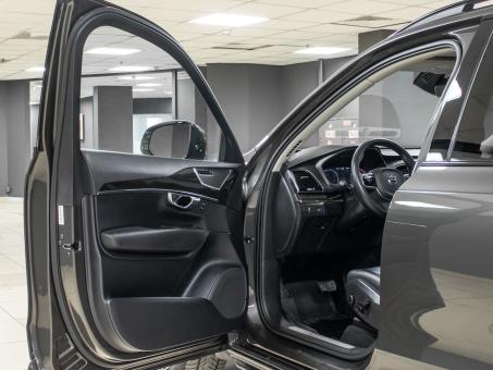 Volvo XC90 T5 Momentum