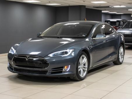 Tesla Model S P85