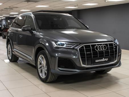 Audi Q7 quattro 2.0