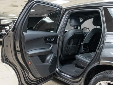 Audi Q7 quattro 2.0