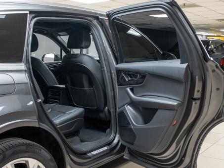 Audi Q7 quattro 2.0
