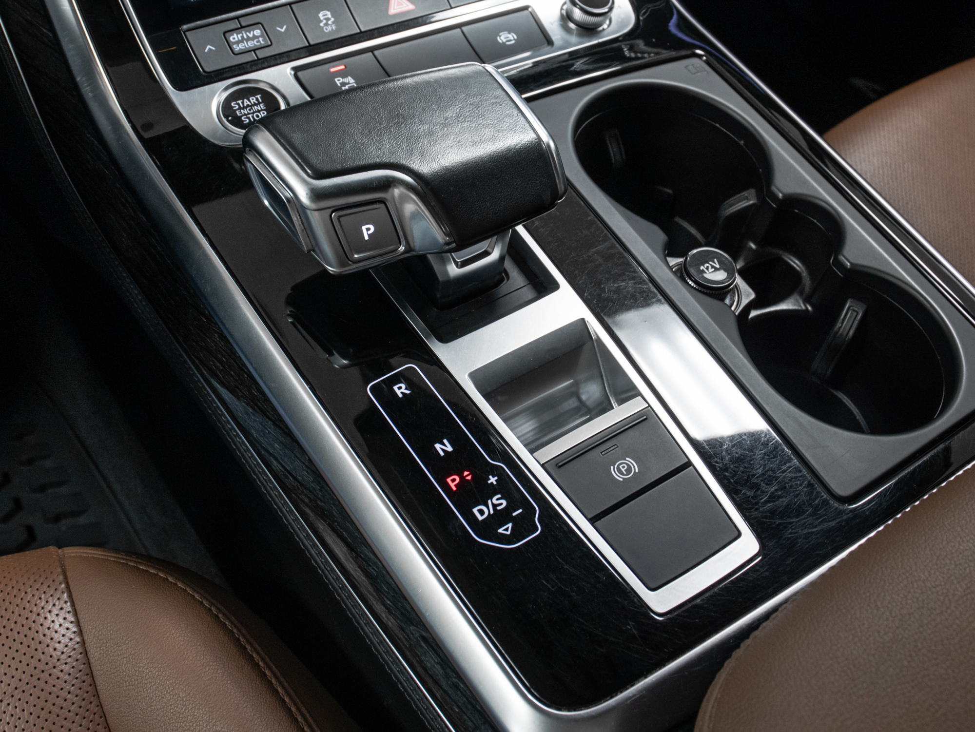 Audi Q7 quattro 3,0i