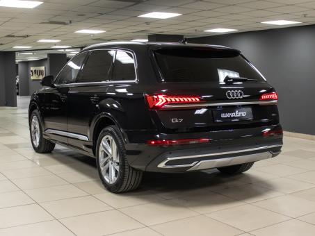 Audi Q7 quattro 3,0i