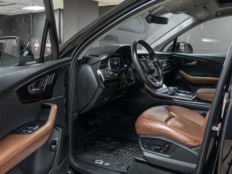 Audi Q7 quattro 3,0i