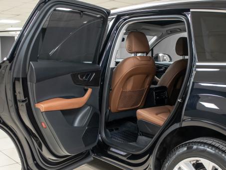 Audi Q7 quattro 3,0i