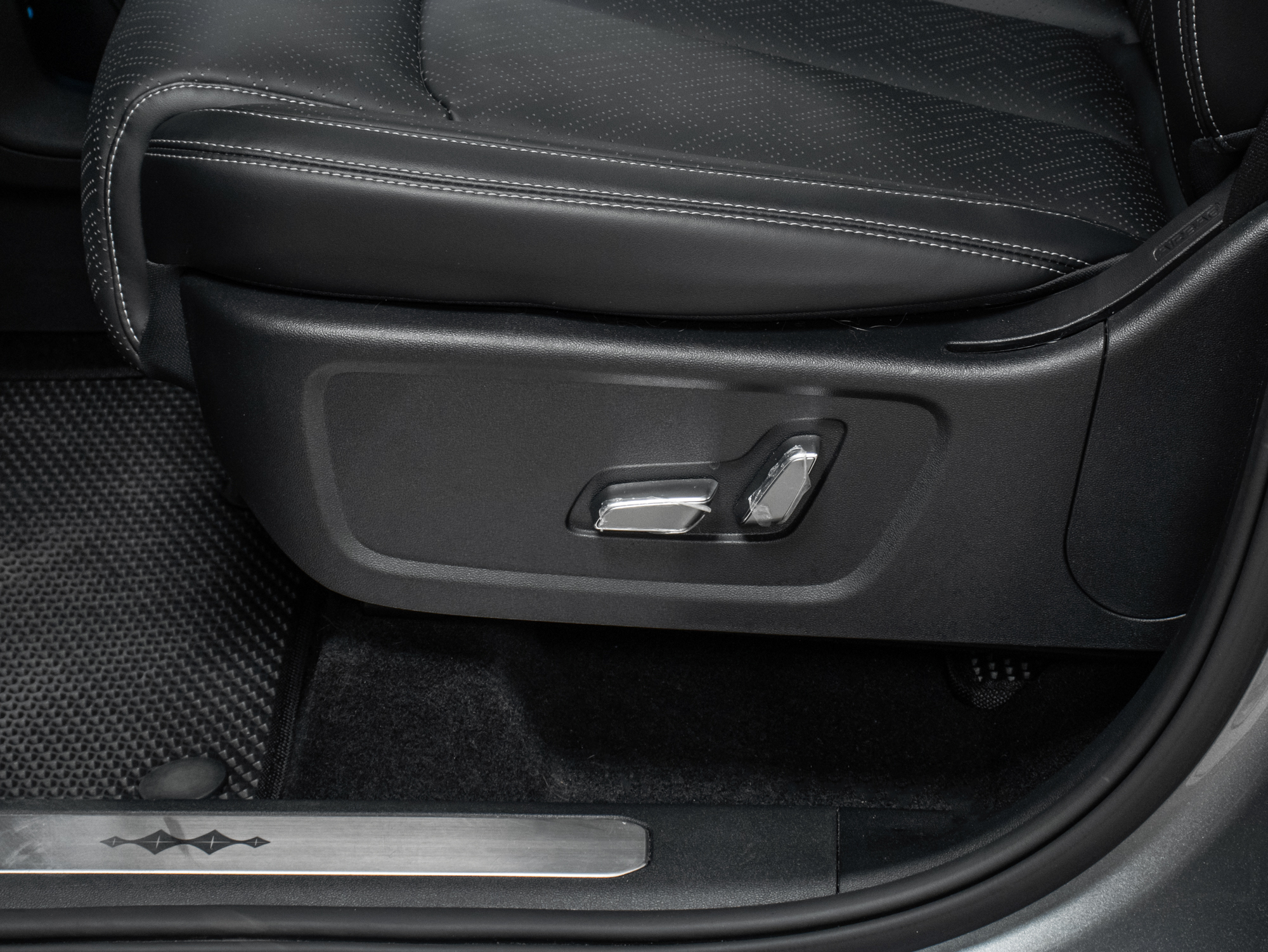 Fang Cheng Bao Titanium 3 Leopard 3