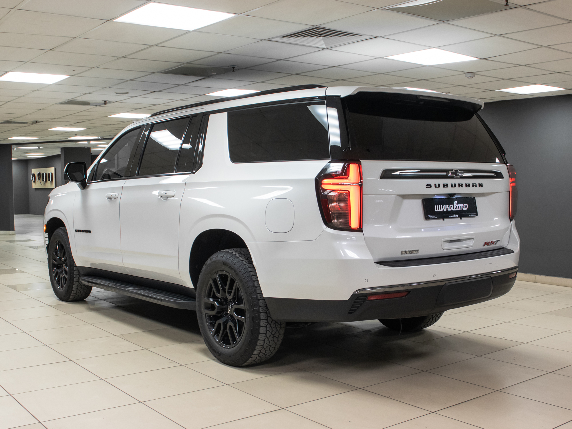Chevrolet Suburban 