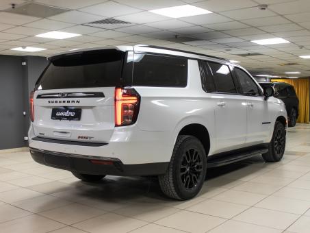 Chevrolet Suburban 