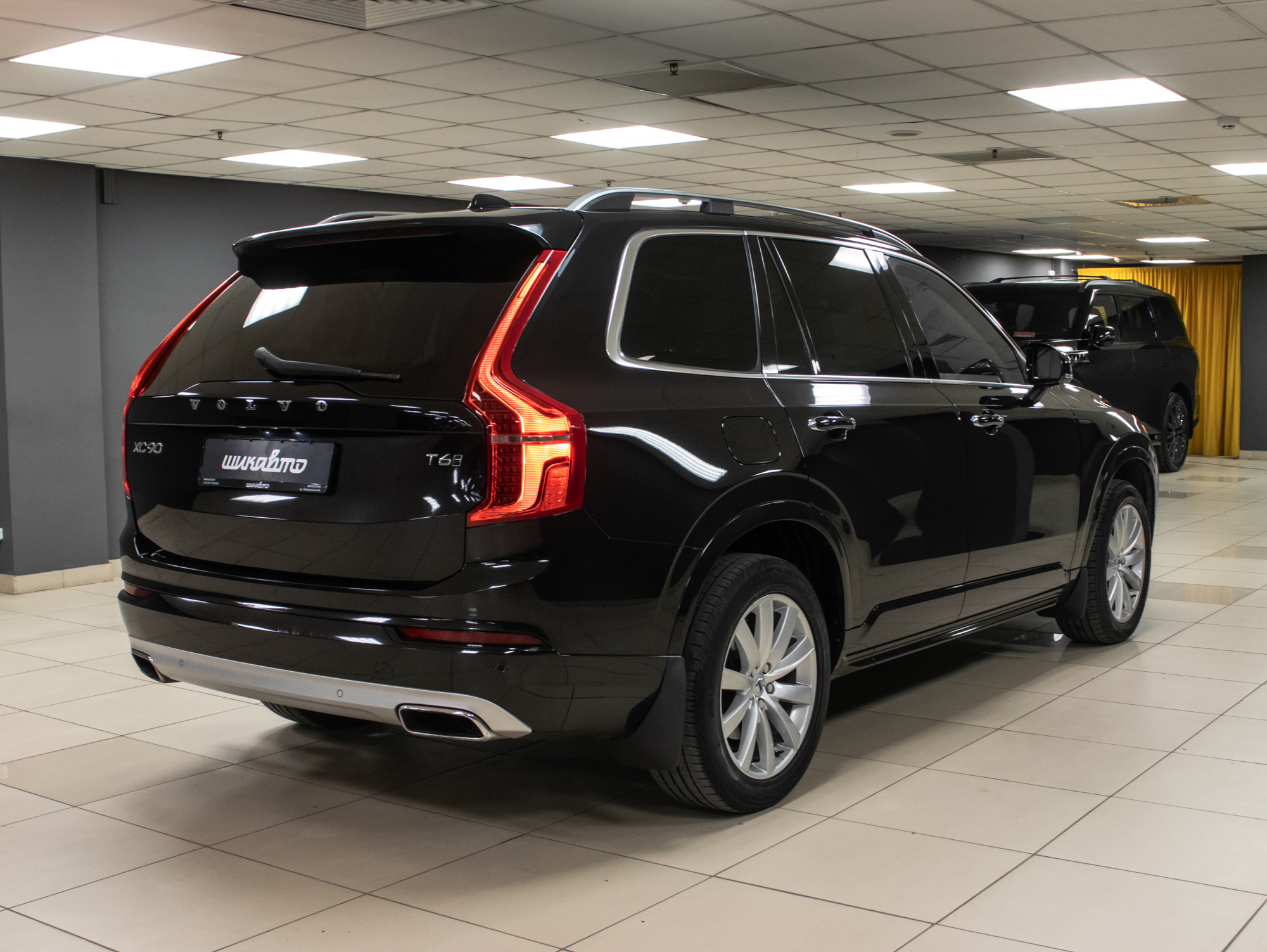 Volvo XC90 T6
