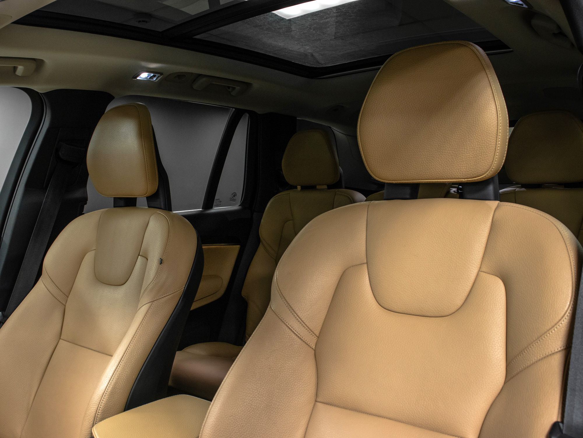 Volvo XC90 T6