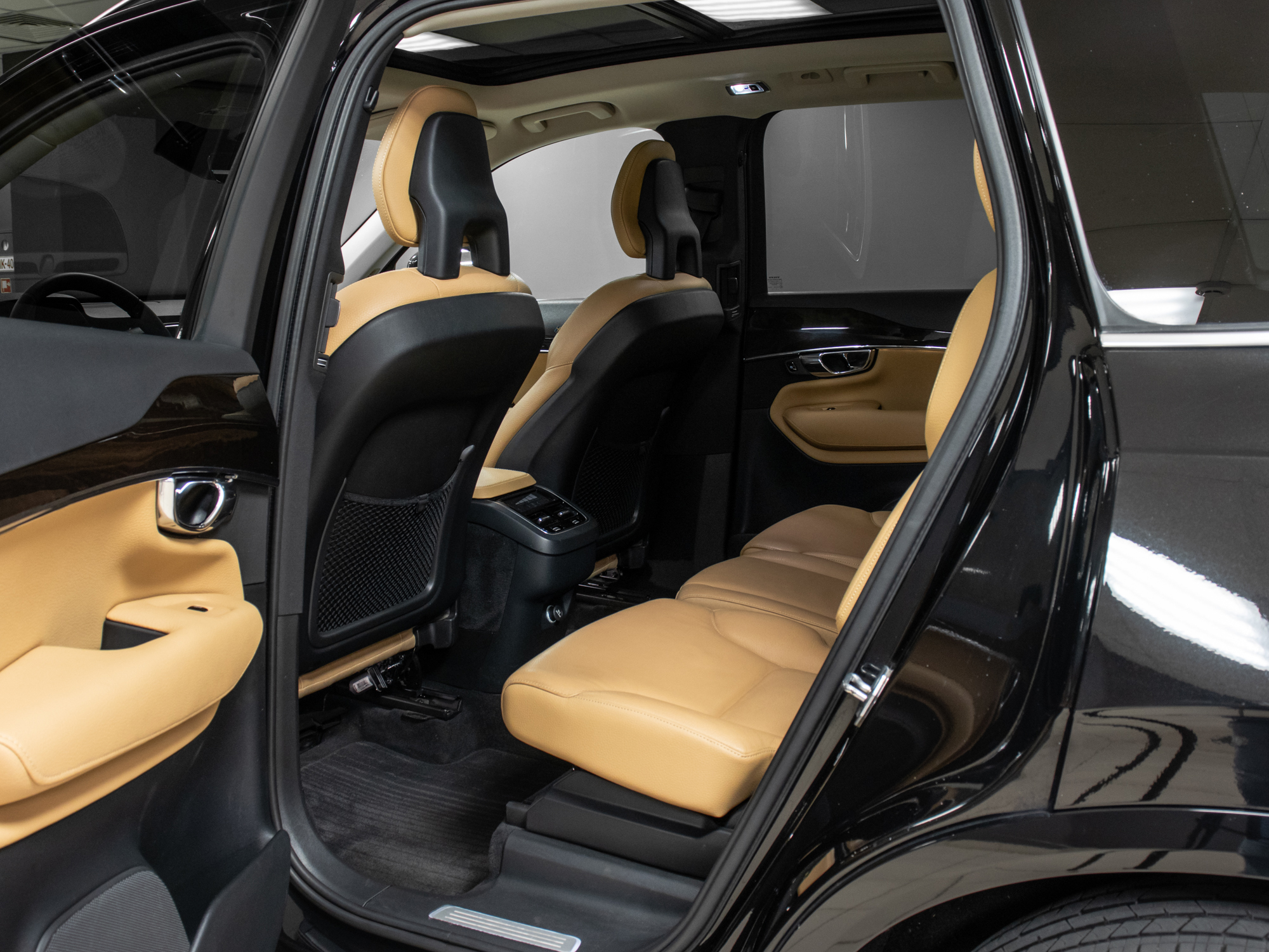 Volvo XC90 T6